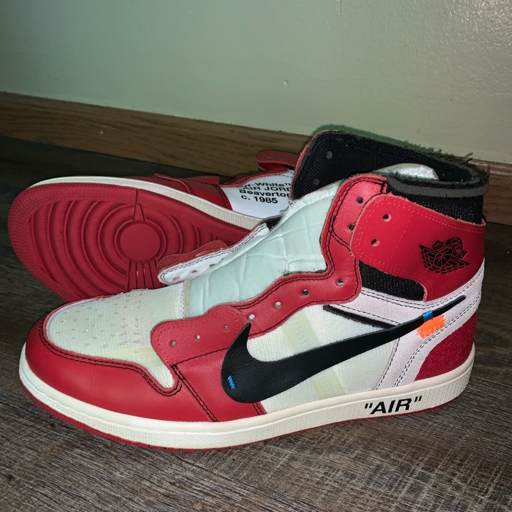 Nike Off White Jordan 1 “Chicago.” Size 12.